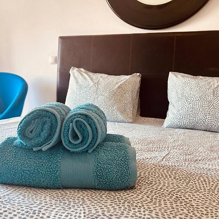 Lagos Main Avenue Studio With Marina View Balcony Εξωτερικό φωτογραφία