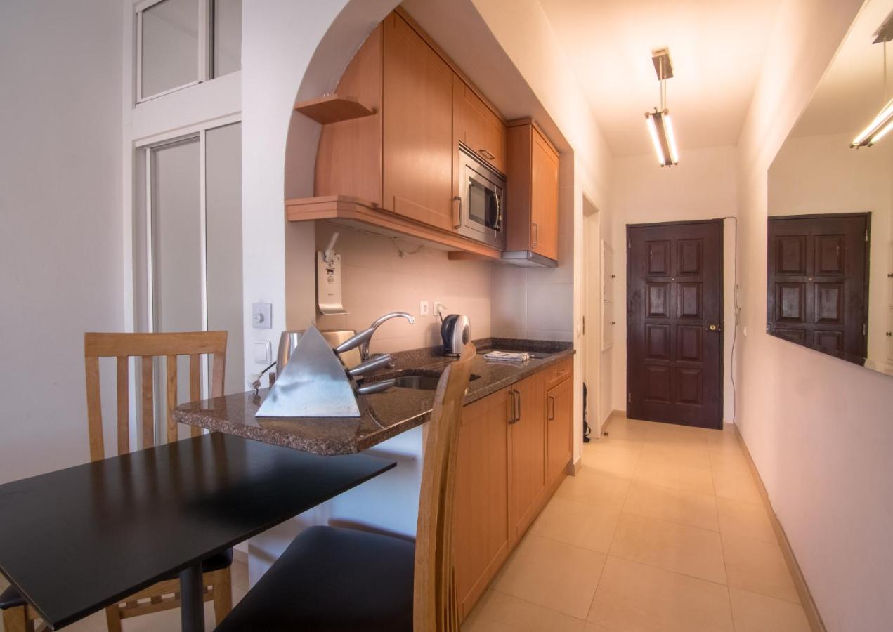 Lagos Main Avenue Studio With Marina View Balcony Εξωτερικό φωτογραφία